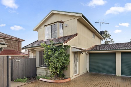 TRENDY TOWNHOUSE - OPEN TO VIEW SAT 11/05/2024 @ 11-11.30AM