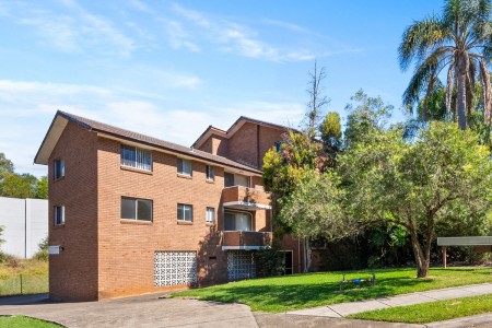 RENOVATED GROUND FLOOR UNIT