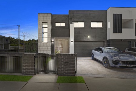 LUXURIOUS LIVING - OPEN TO VIEW SAT 27/04/2024 @ 2-2.30PM