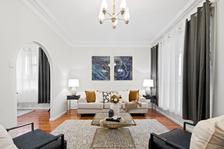 Air-Conditioned Four-Bedroom Plus Study Family Home with Multiple Living Areas and Bathrooms!!!!