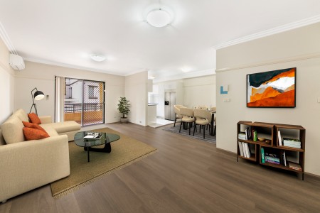 Ground Floor Modern Unit in Security Complex with Air Conditioning