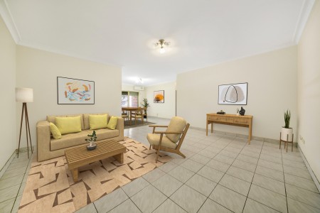 Air Conditioned, Two Bedroom Unit with Gas Cooking!!