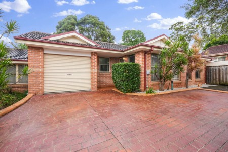 BRIGHT LOW MAINTENANCE VILLA