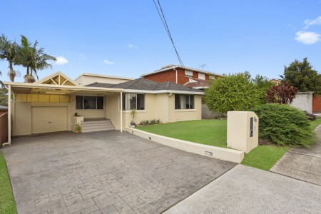 SOUGHT AFTER LOCATION - OPEN TO VIEW SAT 11/05/2024 @ 1-1.30PM