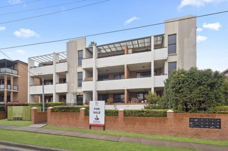 GROUND FLOOR, ONE BEDROOM