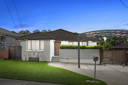 OUTSTANDING SINGLE LEVEL FAMILY HOME - OPEN TO VIEW SAT 25/05/2024 @ 12-12.30PM