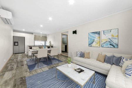 Air-Conditioned Two-Bedroom Granny-Flat with Gas Cook-Top and a Dishwasher!