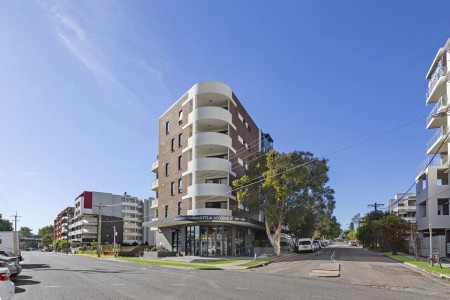 LARGE APARTMENT, FABULOUS VIEWS