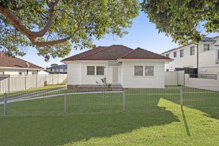 RENOVATED HOME, LARGE FLAT BLOCK