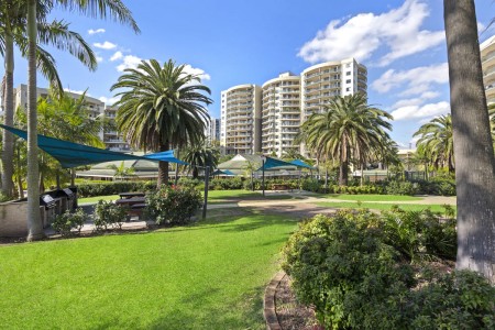 PENTHOUSE APARTMENT - OPEN TO VIEW SAT 01/06/2024 @ 10-10.30AM