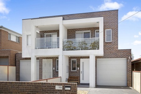 SLICK CONTEMPORARY DUPLEX - OPEN TO VIEW SAT 23/11/2024 @ 9-9.30AM