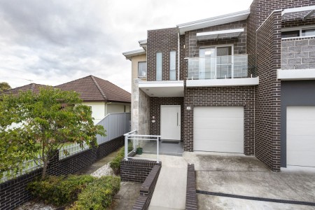 QUALITY BUILD DUPLEX, TORRENS TITLE, STYLISH DESIGN