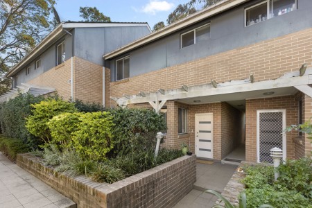 THREE BEDROOM TOWNHOUSE