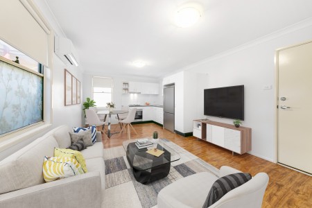 Air-Conditioned Two-Bedroom Granny Flat with Gas and Water Usage Included in the Rent!