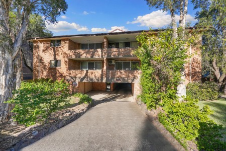 CHIC, PRIVATE, FULL BRICK UNIT - OPEN TO VIEW SAT 16/08/2025 @ 11-11.30AM