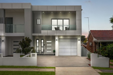 STYLISH, MODERN DUPLEX - OPEN TO VIEW SAT 31/05/2025 @ 10-10.30AM