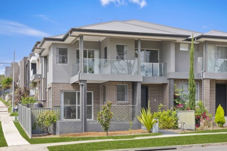 CORNER POSITION DUPLEX - OPEN TO VIEW SAT 17/01/2026 @ 10-10.30AM