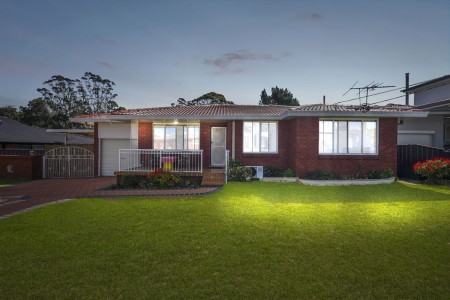 WIDE FRONTAGE, BACKING ONTO PARKLAND  - OPEN TO VIEW SAT 20/09/2025 @ 2-2.30PM