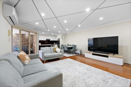 Renovated Air-Conditioned Two-Bedroom Unit with Gas Cook-Top and Single Garage!