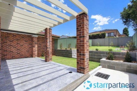 Situated in a quiet Street this awesome Two Storey Duplex is waiting for its new tenant!