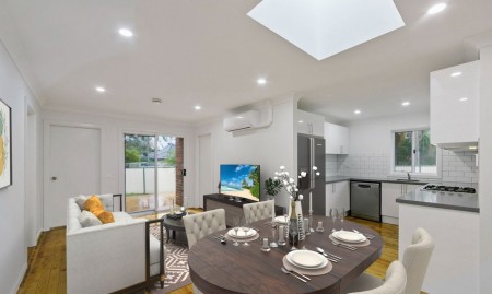 Fully renovated, four bedroom house with gas cooking and dishwasher!