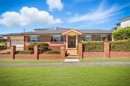 Immaculate 3-bedroom Villa