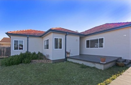 Large 3 bedroom home with lock up garage