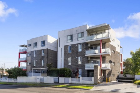 CHIC ONE BEDDER - OPEN TO VIEW SAT 18/04/2026 @ 10-10.30AM