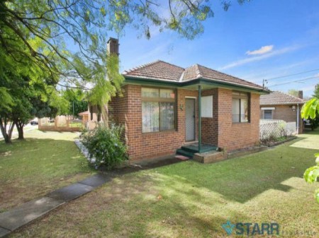 GLORIOUS 655m2 CORNER BLOCK - CHOICE LOCATION