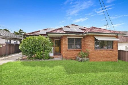 BRICK HOME ON BIG LAND