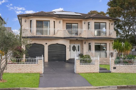 SENSATIONAL SOLID BRICK RESIDENCE  - OPEN TO VIEW SAT 16/08/2025 @ 3-3.30PM