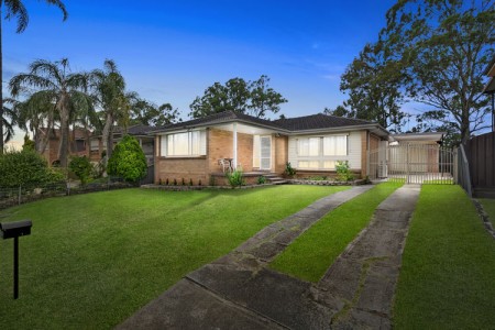 FABULOUS BLOCK WITH BRICK HOME