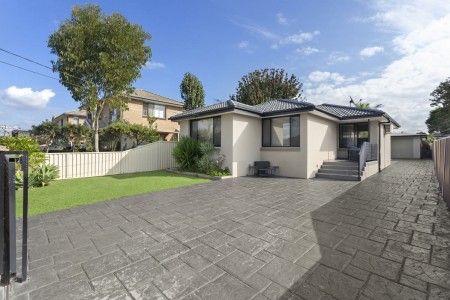 HOME PLUS 3 BEDROOM GRANNY FLAT - OPEN TO VIEW SAT 01/06/2024 @ 1-1.30PM