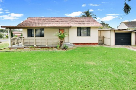 AIR CONDITIONING + CEILING FANS + GAS COOKING  + BUILT IN ROBES TO ALL + PATIO +  SINGLE GARAGE