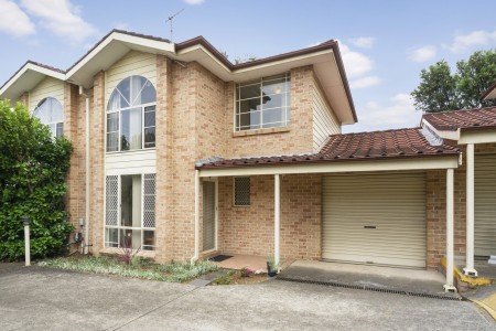 TOWNHOUSE CLOSE TO BLACKTOWN CBD