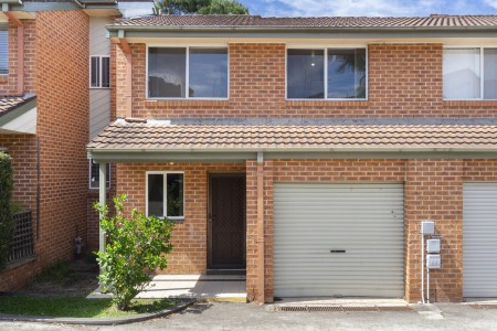 Spacious Townhouse set in Sought-After Locale