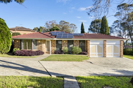 Grand Family Home in Quiet Locale