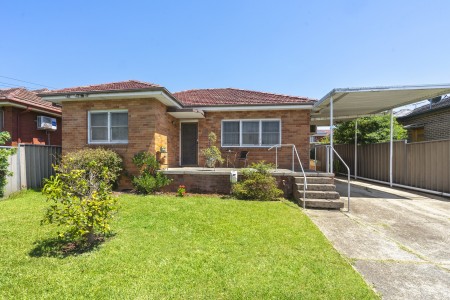 Large Blacktown South Gem