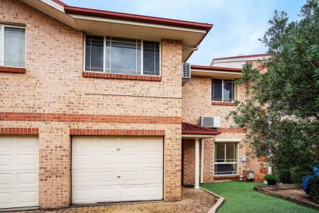 oversized home in sought-after complex