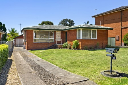 FAMILY HOME IN SOUGHT AFTER LOCATION