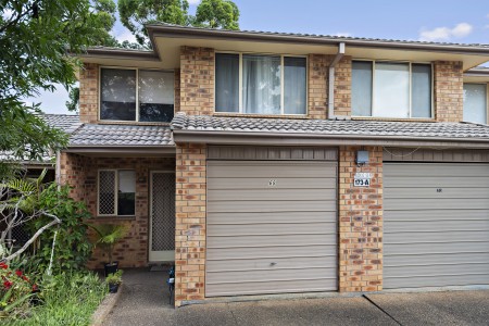 spacious townhouse in south blacktown