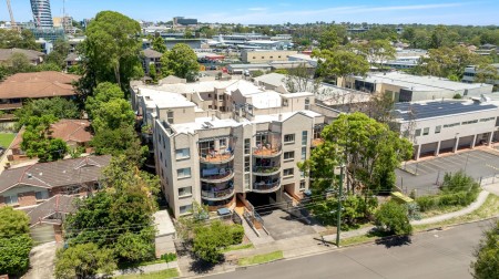 STYLISH AND CONVENIENT