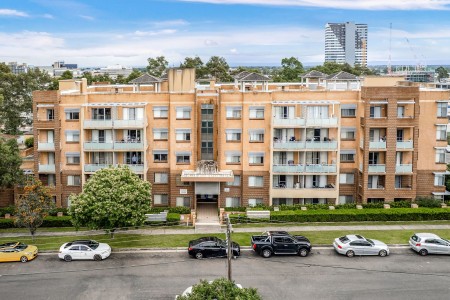 PERFECT OPPORTUNITY IN A GREAT LOCATION