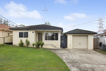 MUST BE SOLD! - SUPERB LOCALE