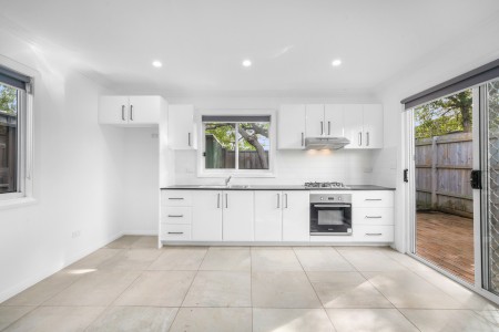Freshly Painted 2 Bedroom Granny Flat