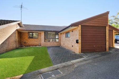 Beautifully Renovated 2 Bedroom Villa