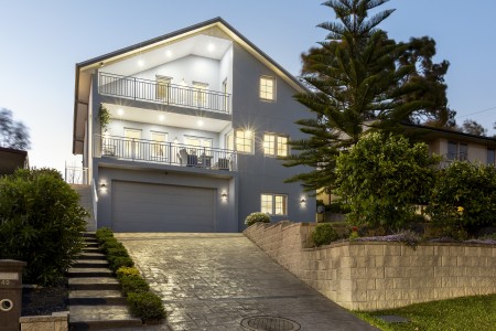 Sophisticated Tri-Level Luxury Home with Space, Style & Convenience