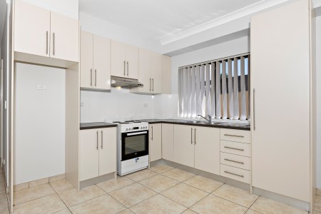 Large 2 Bedroom Half House