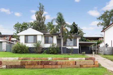 ELEVATED BLOCK WITH VIEWS