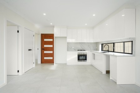 Spacious Granny Flat in Prime Location